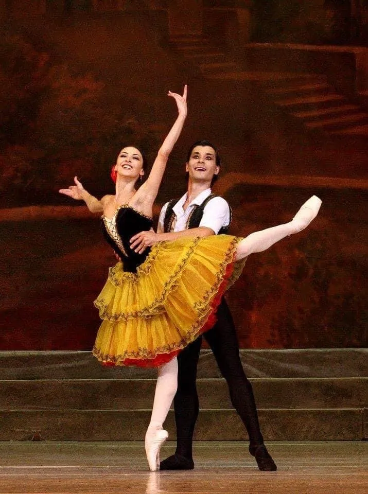 Un pas de deux du répertoire classique, en scène.